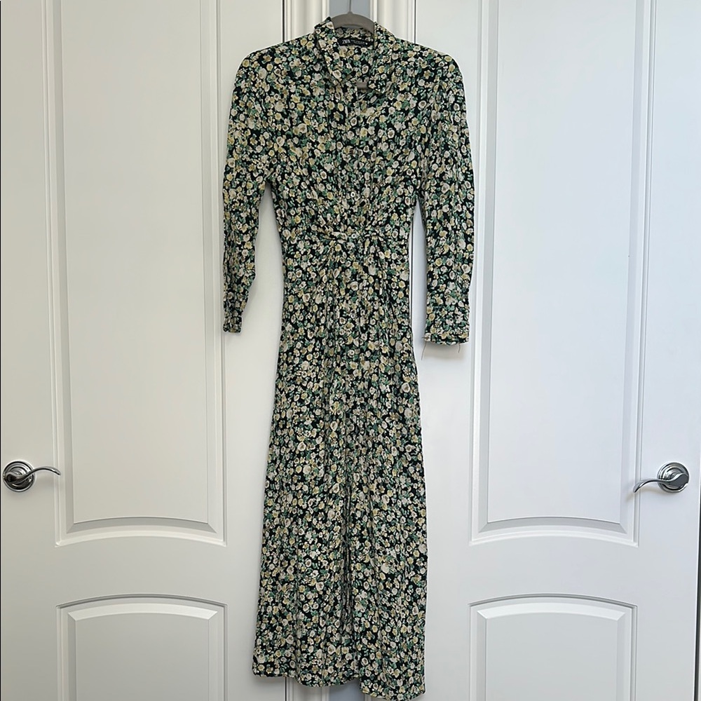 Zara Black and White Sheath Maxi Dress Mock Neck Long Sleeve